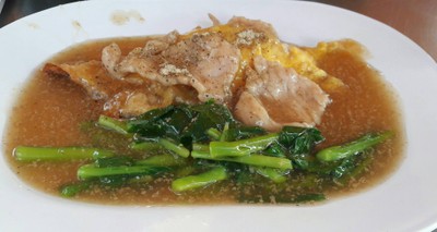 ราดหน้าหมกไข่หมู