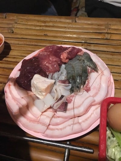 เมนูของร้าน เอ๋ บ้านนา จิ้มจุ่ม หมูกะทะ อาหารอีสาน