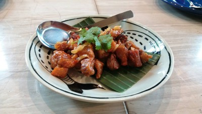 หมูสามชั้นคั่วน้ำปลา