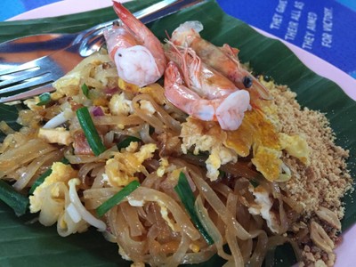 ผัดไทยกุ้งสด