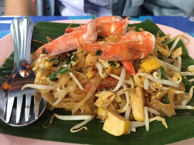 ผัดไทยกุ้งสด