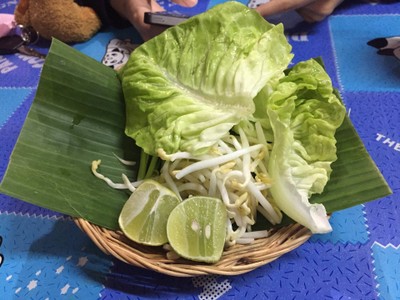 อาหาร หรือ เครื่องดื่ม