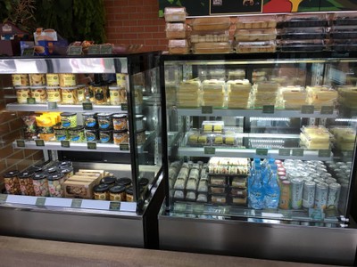 อาหาร หรือ เครื่องดื่ม