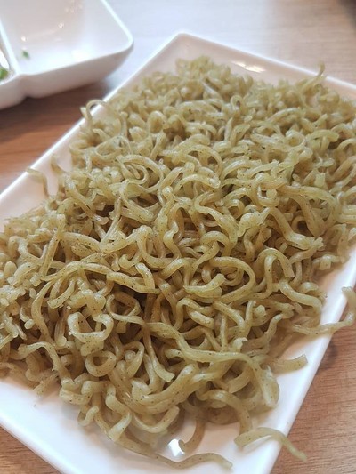 เส้นหมี่ผัก