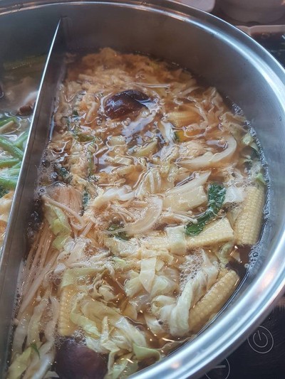 ชาบูผักในน้ำดำ