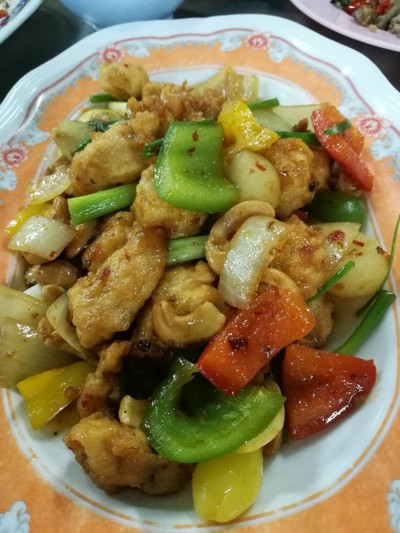 ไก่ผัดเม็ดมะม่วง