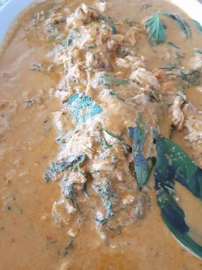 แกงเผ็ดปูใบชะคราม