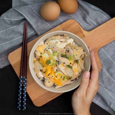 Oyakodon ข้าวหน้าไก่ใส่ไข่สไตล์ญี่ปุ่น
