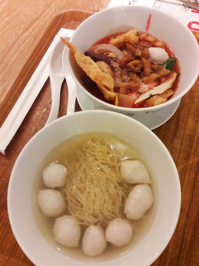 อาหาร หรือ เครื่องดื่ม