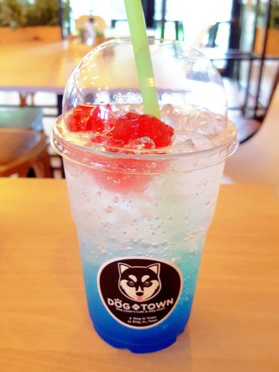 Blue Lemon Strawberry Jelly Soda(115฿)