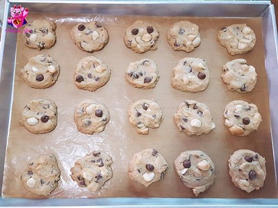 วิธีทำ Maccadamia Chocolate Chip Cookies