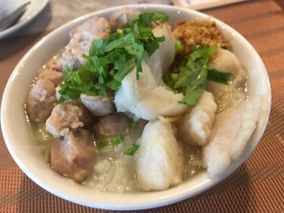 ข้าวต้มทรงเครื่อง