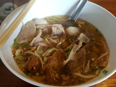 เกาเหลาทุกอย่างพิเศษ