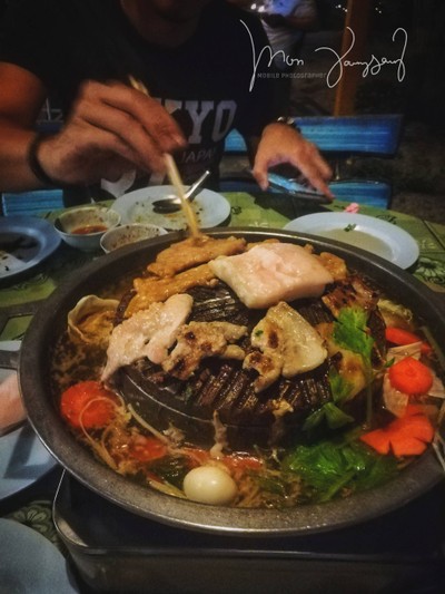 อาหาร หรือ เครื่องดื่ม