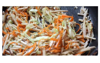 วิธีทำ ปอเปี๊ยะทอดไส้เผือกเห็ดหอม(เจ) วิธีทำ ปอเปี๊ยะทอดไส้เผือกเห็ดหอม(เจ)