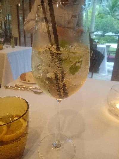 อาหาร หรือ เครื่องดื่ม