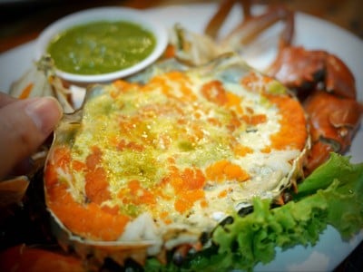 ปูไข่นึ่งนมสด