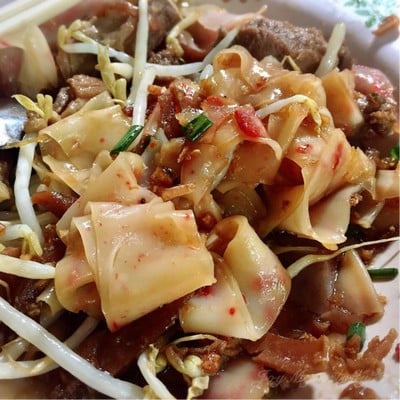 เมนูของร้าน ก๋วยเตี๋ยวหลอดเจ๊เต่า