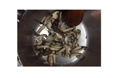 วิธีทำ ยำเห็ดรวม (เจ) วิธีทำ ยำเห็ดรวม (เจ)