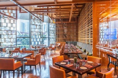 บรรยากาศ Flavors โรงแรมเรเนซองซ์ กรุงเทพฯ ราชประสงค์