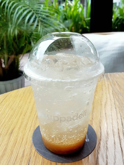 ลื้นจี่โซดา