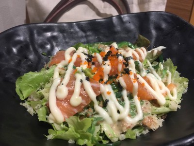 สลัดแซลมอน