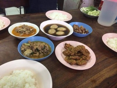 ร้านฉัตรชัยข้าวแกง ลำนารายณ์ (ร้านฉัตรชัย) ร้านฉัตรชัยข้าวแกง ลำนารายณ์ (ร้านฉัตรชัย)