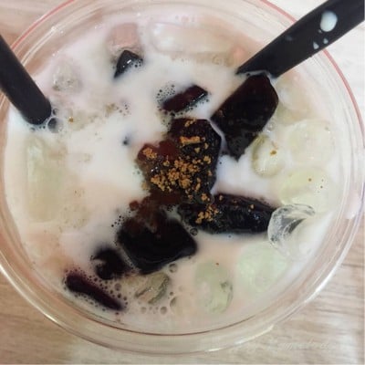 แฮปปี้นมสด (Milk + Grass Jelly)