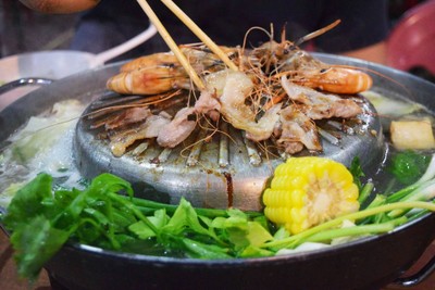 อาหาร หรือ เครื่องดื่ม