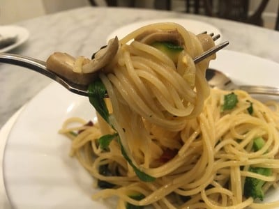 Spaghetti Olio เจ