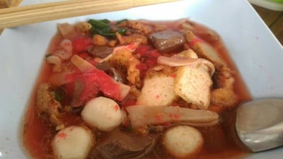 เส้นเล็ก เย็นตาโฟ