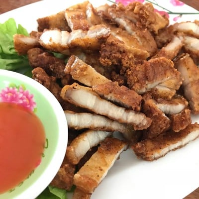 เมนูของร้าน ครัวอากู๋ กบินทร์บุรี
