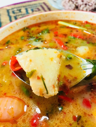 ต้มยำรวมมิตรทะเลหม้อไฟ (น้ำข้น)