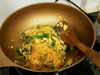 วิธีทำ สุกี้แห้งไก่ม้วน วิธีทำ สุกี้แห้งไก่ม้วน