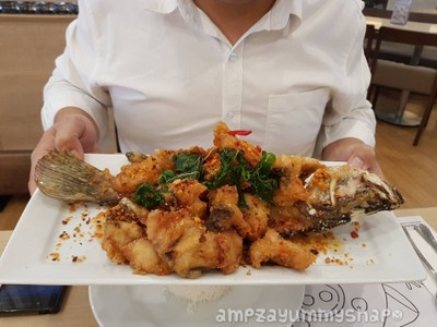 ปลากระพงทอดสามรส