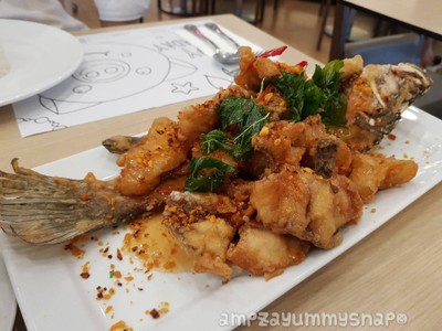 ปลากระพงทอดสามรส