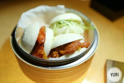 เมนูของร้าน CRU Champagne Bar centralwOrld