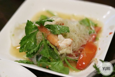 ยำวุ้นเส้นทะเล