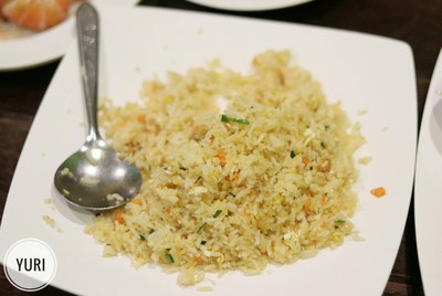ข้าวผัดปู (จานกลาง)