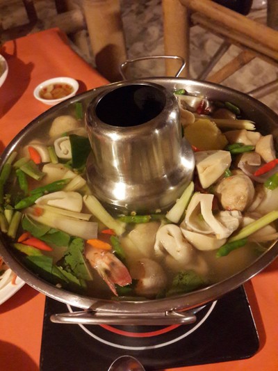 ต้มยำทะเลน้ำใส