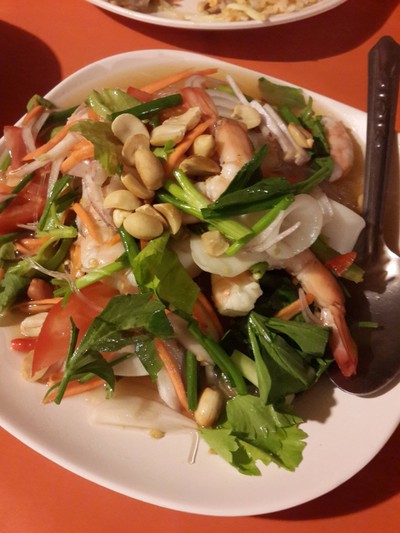 ยำวุ้นเส้นทะเล