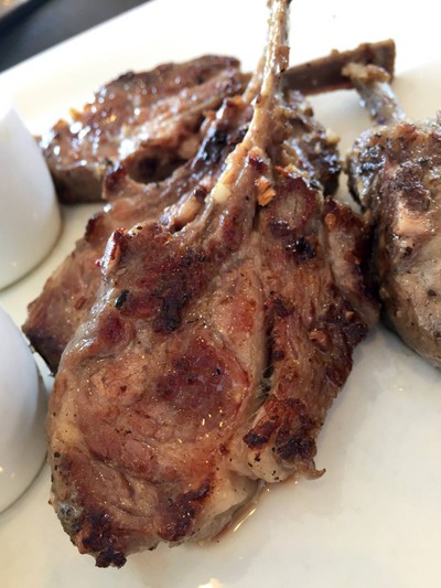 ซี่โครงแกะย่างซอสมิ้นส์