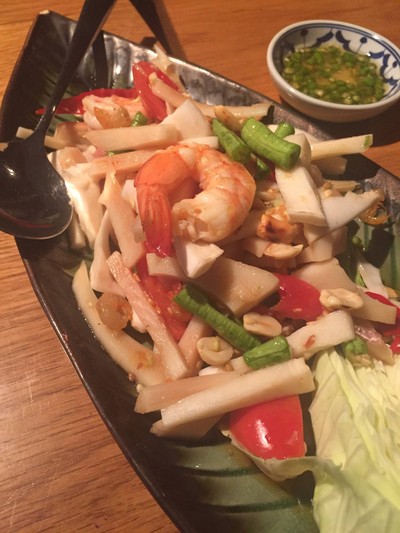 ยำยอดมะพร้าวอ่อน