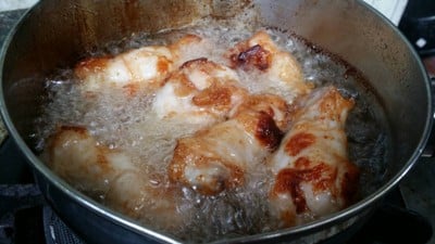 วิธีทำ ไก่ทอดกรอบซอสพริก วิธีทำ ไก่ทอดกรอบซอสพริก