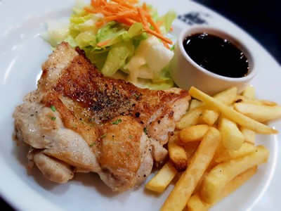 อาหาร หรือ เครื่องดื่ม