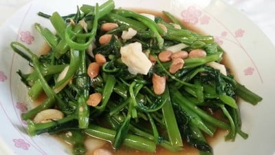 วิธีทำ ผักบุ้งผัดน้ำมันหอย วิธีทำ ผักบุ้งผัดน้ำมันหอย