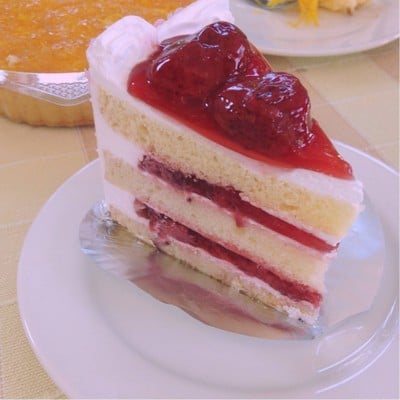 Milk Cake (มิลค์เค้ก) Lampang Milk Cake (มิลค์เค้ก) Lampang
