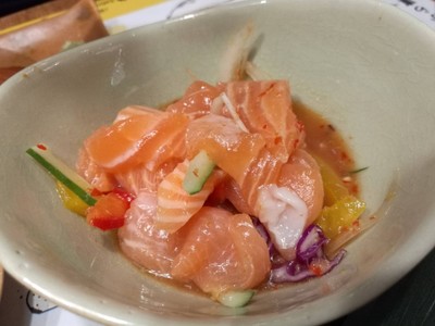 ยำแซลม่อน (ได้ฟรีเหมือนกันฮะ)