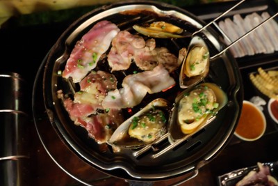 อาหาร หรือ เครื่องดื่ม