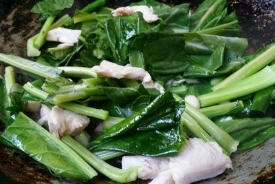 วิธีทำ ผัดคะน้าไก่ วิธีทำ ผัดคะน้าไก่